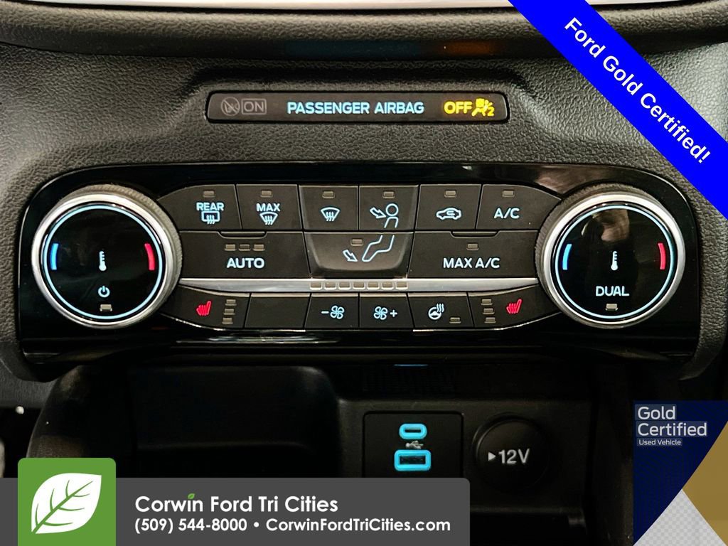 Certified 2022 Ford Escape Titanium w/ Class II Trailer Tow Package image 13