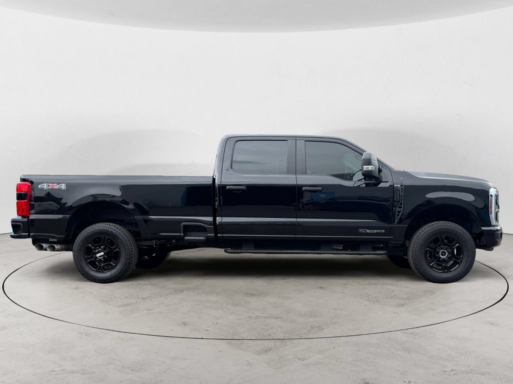 Certified 2025 Ford F350 XL w/ STX Appearance Package AWD/4WD image 4