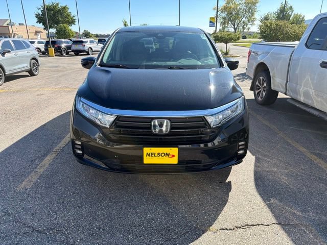 Used 2021 Honda Odyssey Touring image 2
