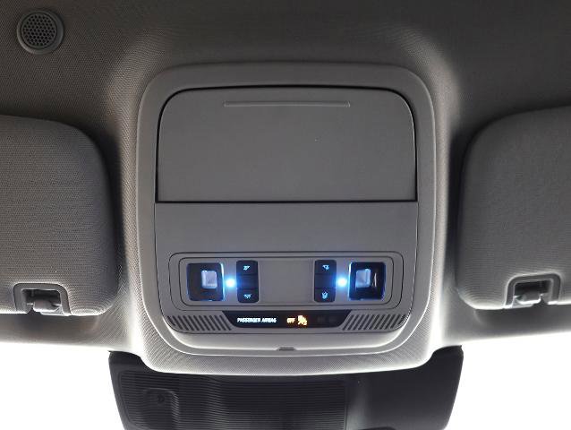 Certified 2021 Ford Explorer XLT w/ Equipment Group 202A image 18