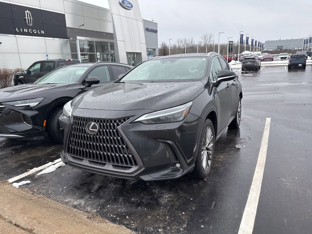 Used 2022 Lexus NX 300h AWD image 9