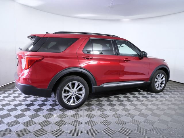 Certified 2023 Ford Explorer XLT w/ Equipment Group 202A AWD/4WD image 8