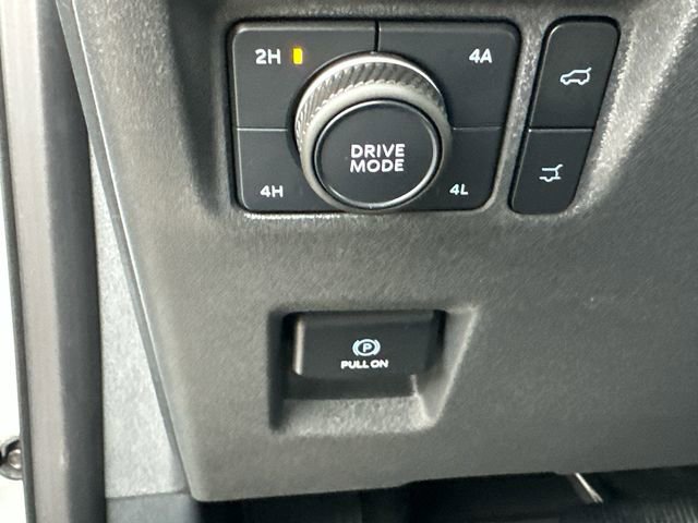 Certified 2025 Ford Expedition Platinum image 30