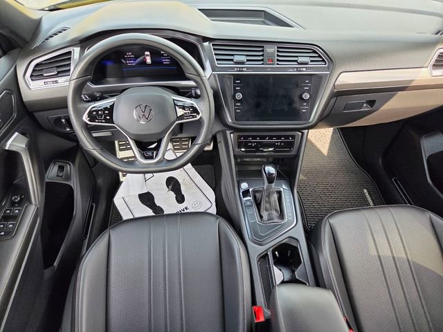 Used 2024 Volkswagen Tiguan SE R-Line image 13