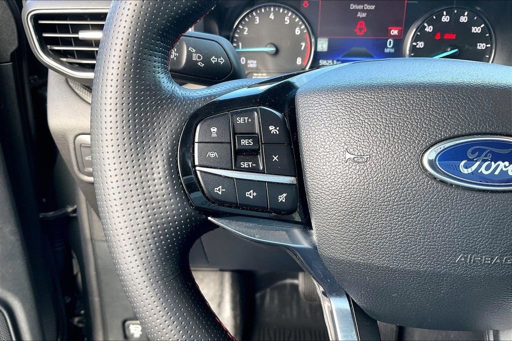 Certified 2022 Ford Explorer ST-Line image 16