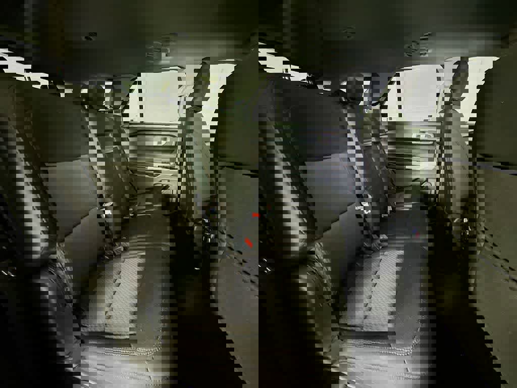 Certified 2022 Ford Explorer XLT image 32