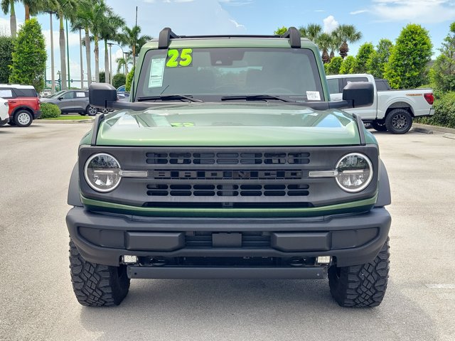 Certified 2022 Ford Bronco 2-Door AWD/4WD image 2