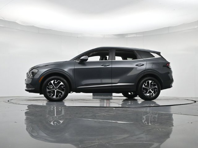 Used 2025 Kia Sportage EX AWD/4WD image 39