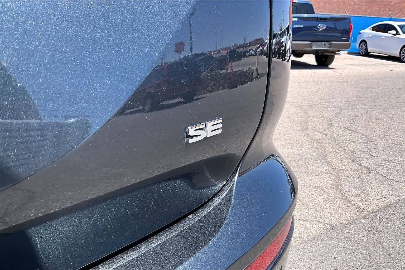 Used 2025 Mitsubishi Outlander SE AWD/4WD image 10