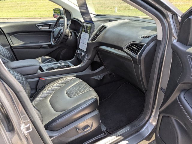 Certified 2023 Ford Edge Titanium AWD/4WD image 37