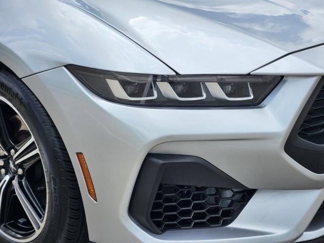 Certified 2025 Ford Mustang Premium RWD image 9