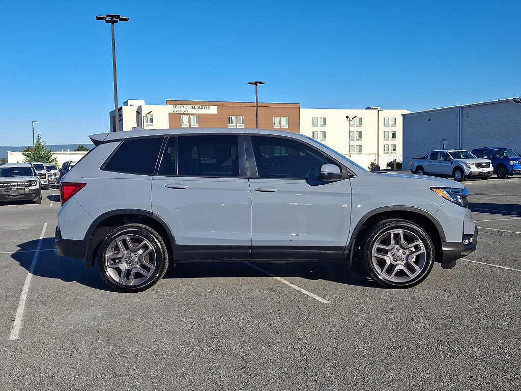 Used 2023 Honda Passport EX-L image 6