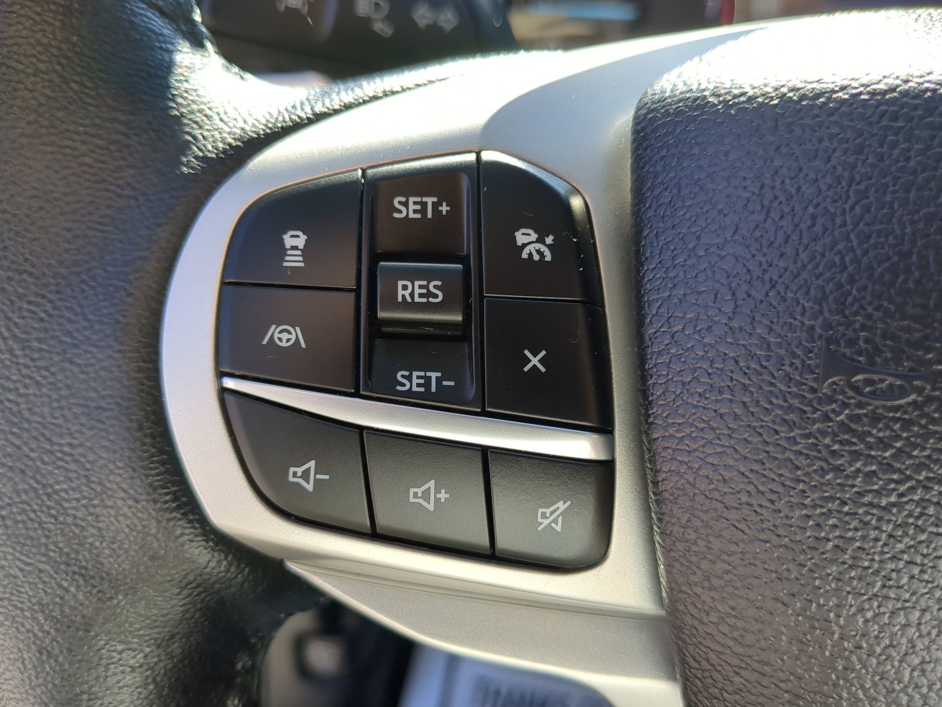 Certified 2022 Ford Explorer XLT w/ Equipment Group 202A image 58