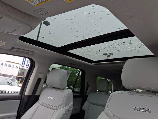 Certified 2025 Ford Expedition Platinum AWD/4WD image 14