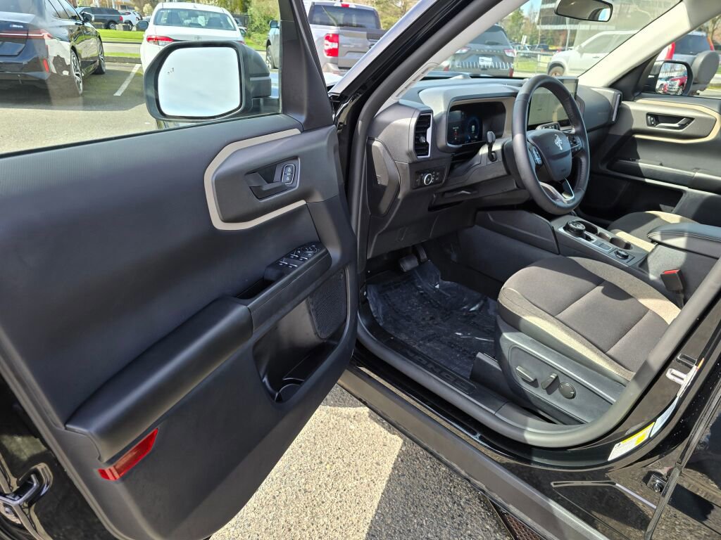 Certified 2025 Ford Bronco Sport Big Bend w/ Convenience Package image 15