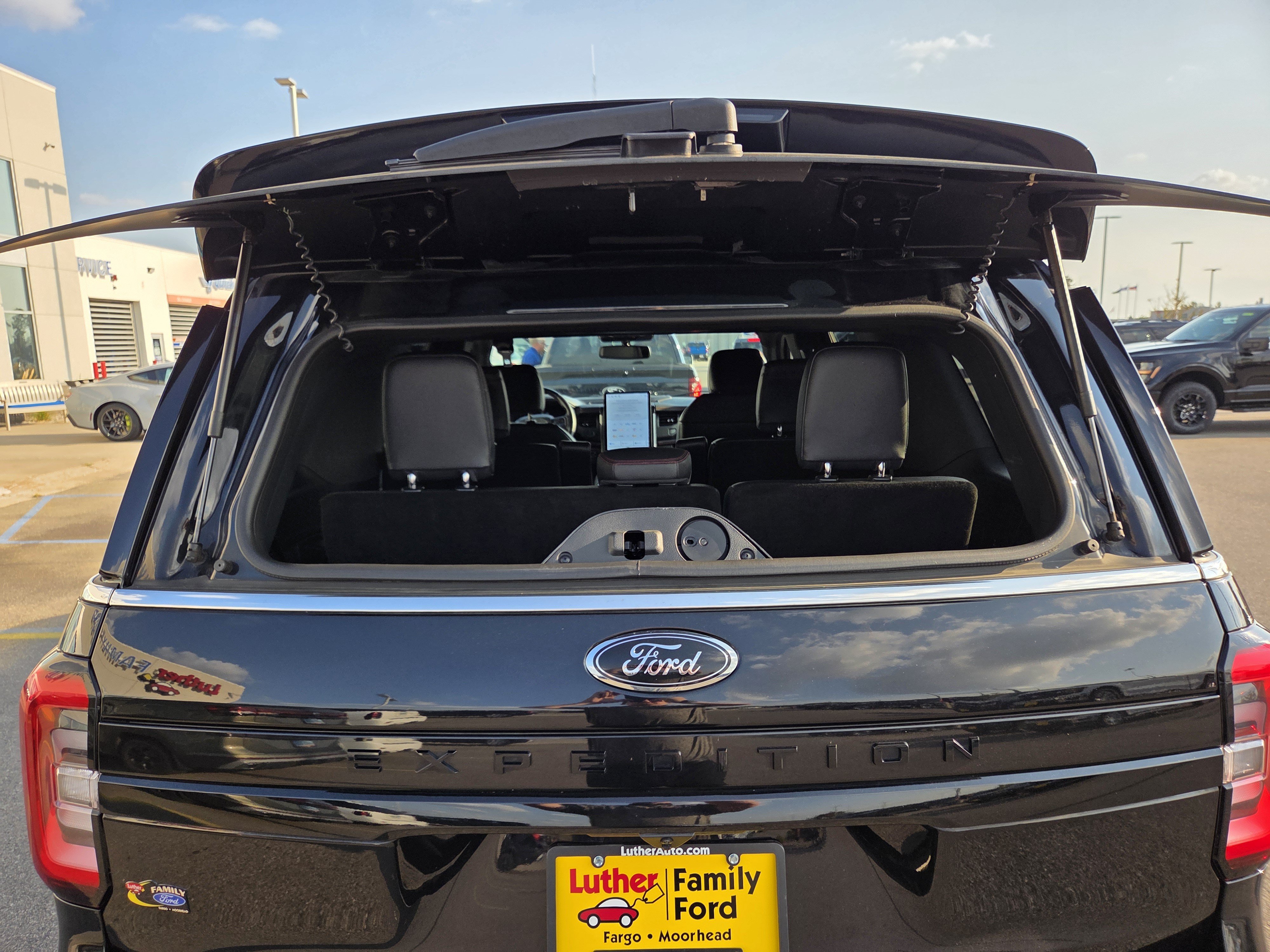 Certified 2023 Ford Expedition Limited AWD/4WD image 24