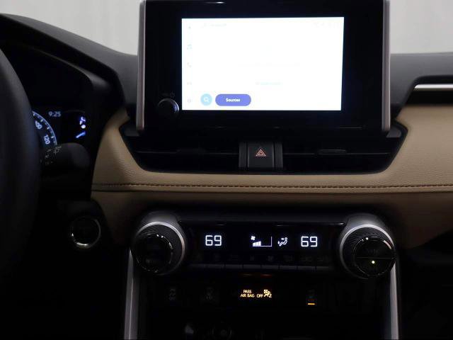 Used 2025 Toyota RAV4 XLE image 15