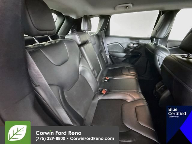 Used 2020 Jeep Cherokee Latitude Plus AWD/4WD image 27