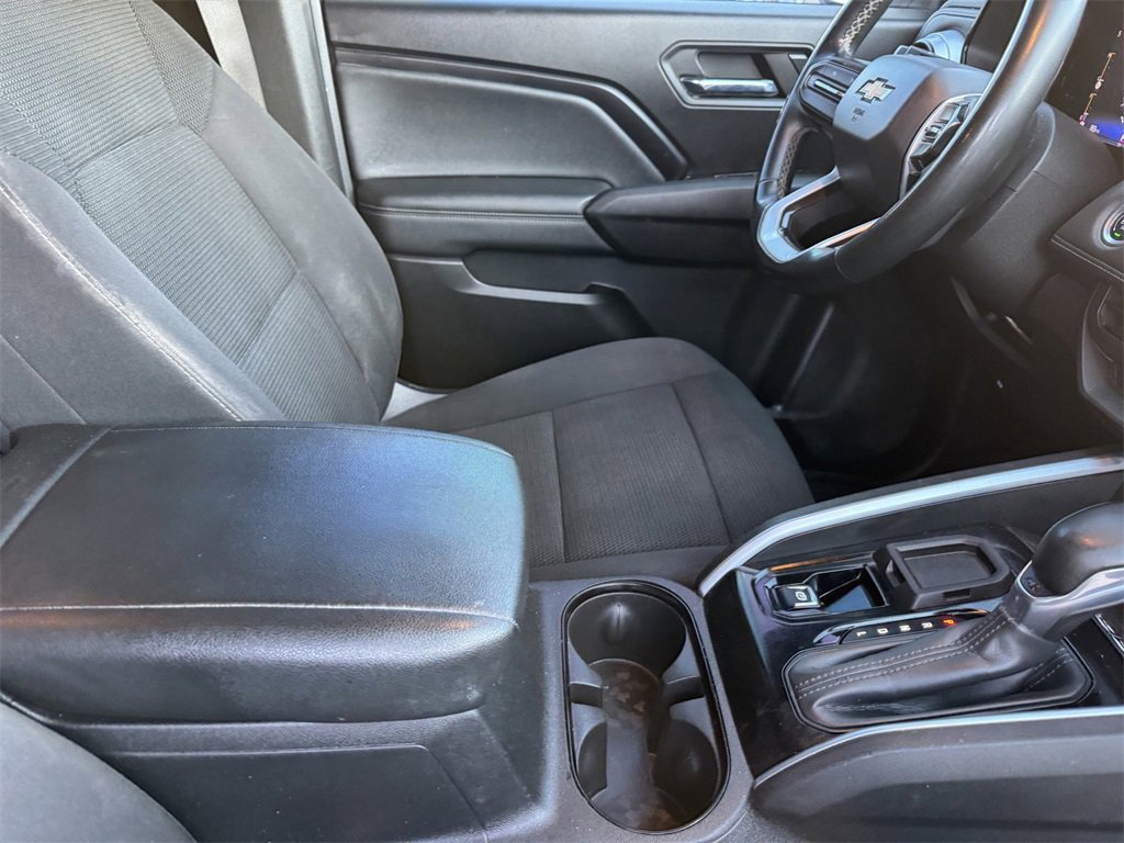Used 2023 Chevrolet Colorado LT w/ LT Convenience Package II image 6