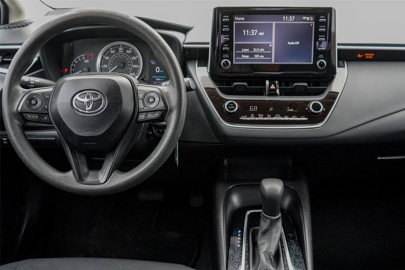 Used 2020 Toyota Corolla LE FWD image 24