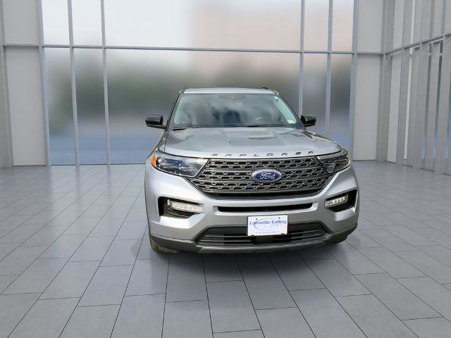 Certified 2022 Ford Explorer XLT w/ Equipment Group 202A AWD/4WD image 3
