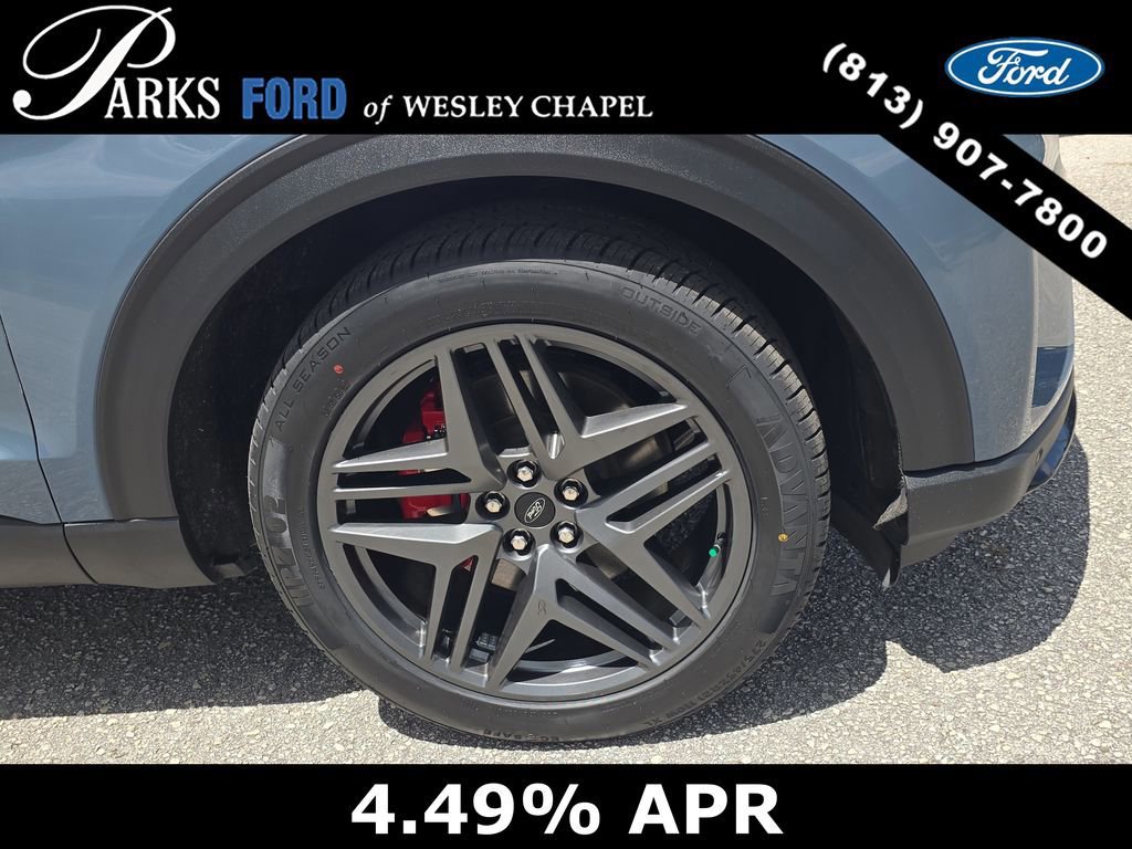 Certified 2025 Ford Explorer ST image 32