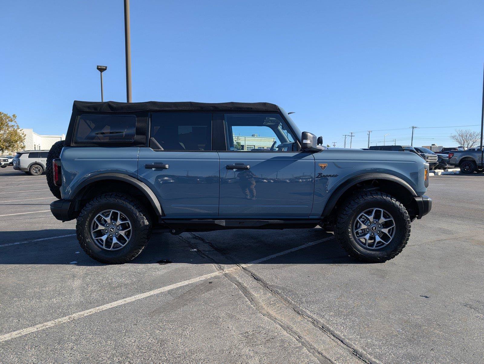 Certified 2022 Ford Bronco Badlands AWD/4WD image 5