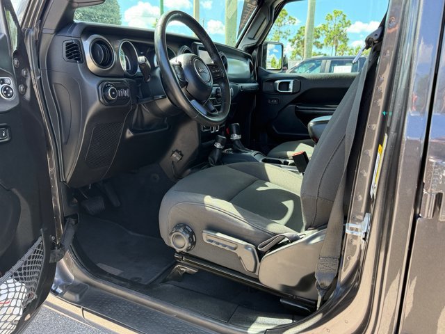 Used 2019 Jeep Wrangler Unlimited Sport AWD/4WD image 16