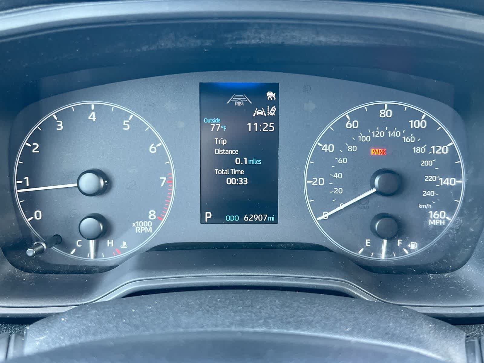 Used 2024 Toyota Corolla Cross LE FWD image 33