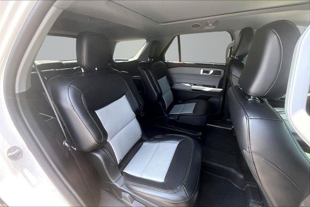 Certified 2023 Ford Explorer XLT w/ Equipment Group 202A AWD/4WD image 27