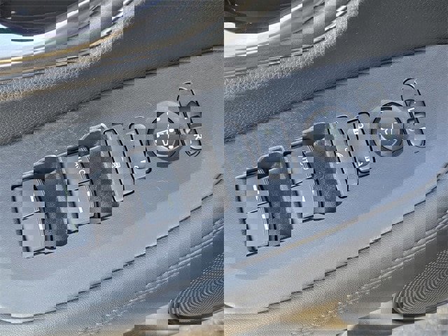 Used 2023 Honda HR-V LX image 13