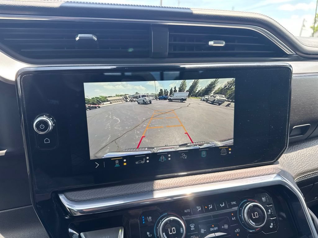 Used 2023 GMC Sierra 1500 Denali w/ Denali Reserve Package AWD/4WD image 12