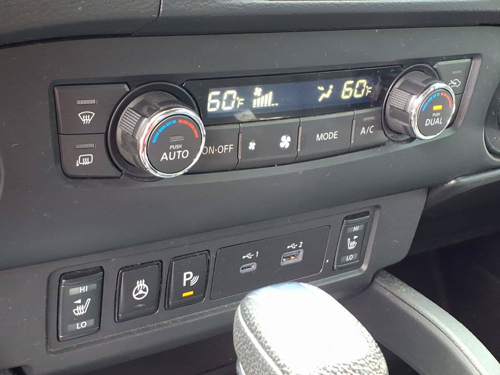 Used 2022 Nissan Frontier SV AWD/4WD image 15