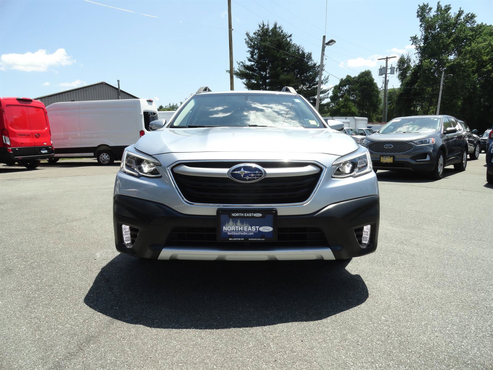 Used 2022 Subaru Outback Limited AWD/4WD image 2