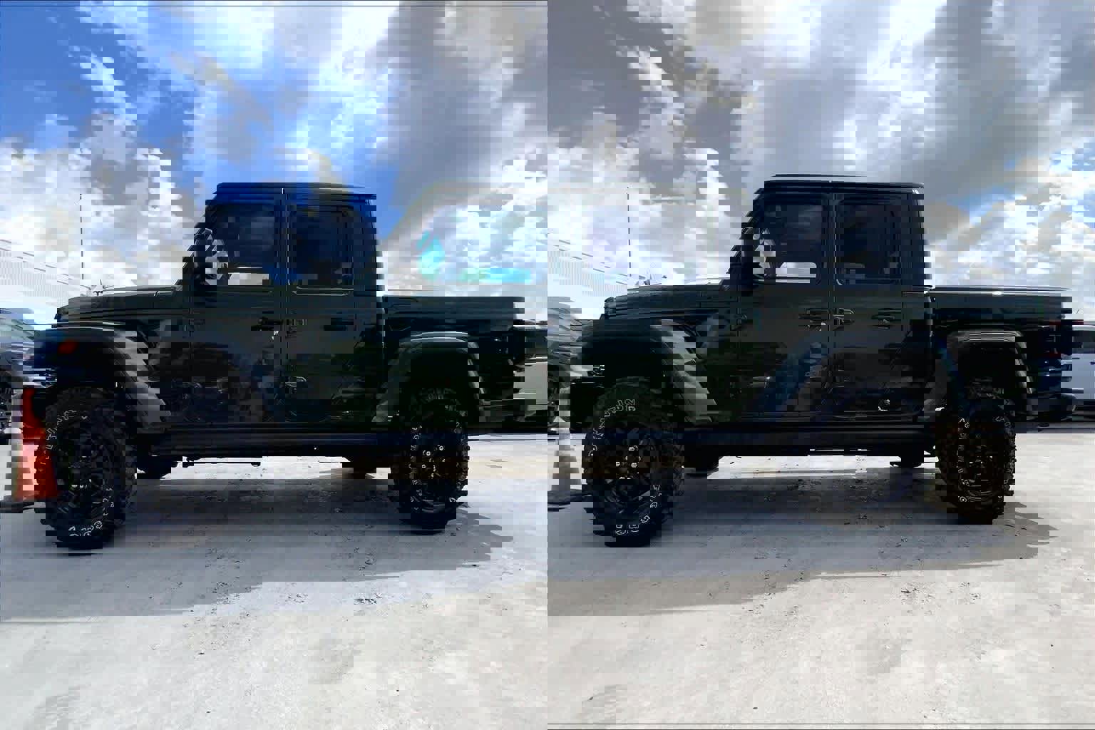 Used 2021 Jeep Gladiator Sport image 5