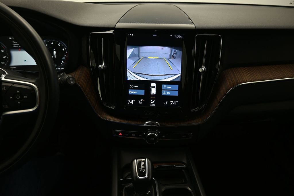 Used 2021 Volvo XC60 T5 Momentum w/ Protection Package Premier FWD image 21