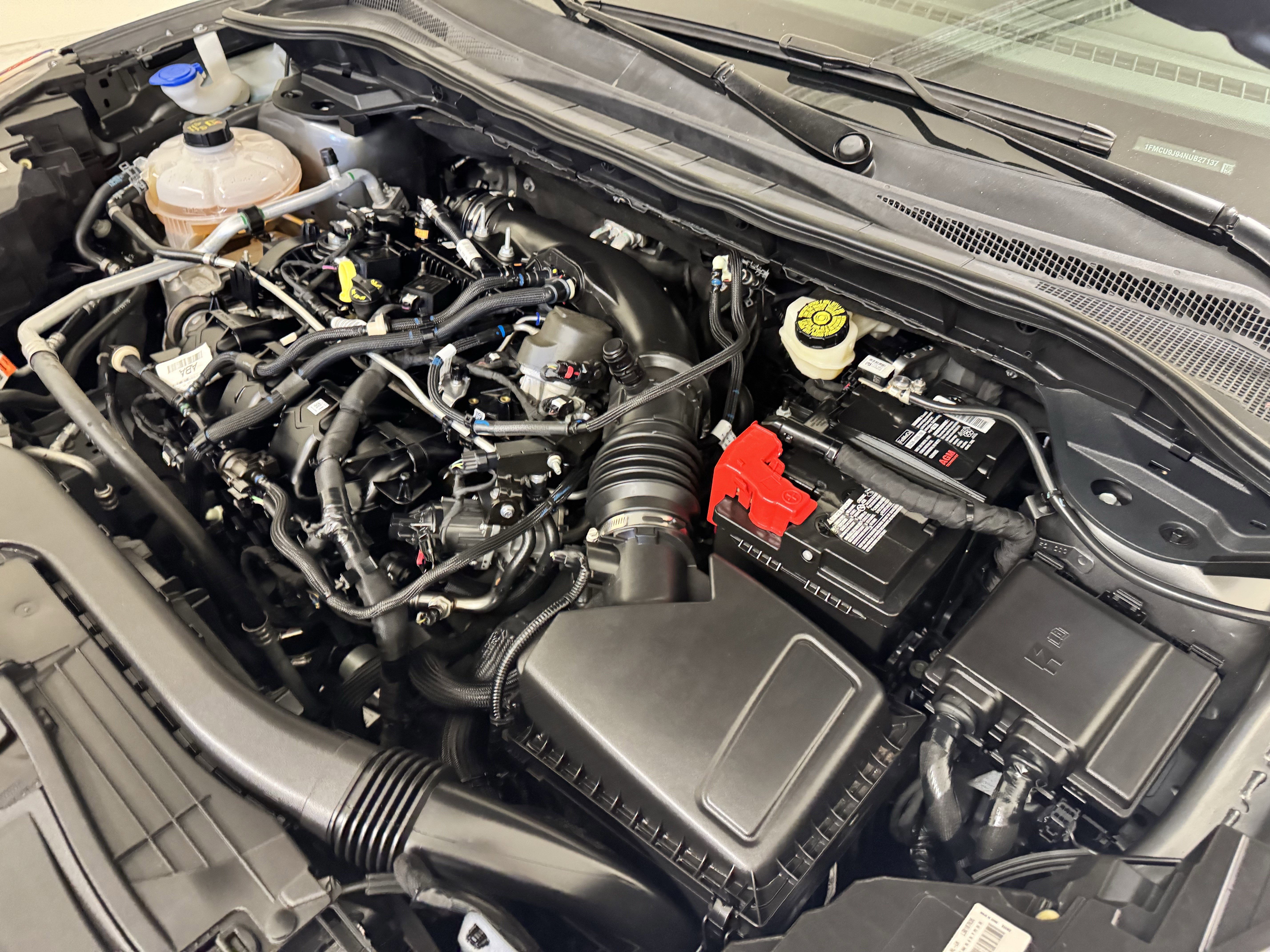 Certified 2022 Ford Escape Titanium w/ Titanium Elite Package image 28