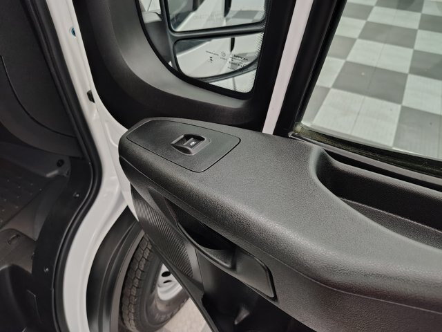 Used 2025 RAM ProMaster 2500 w/ U-Haul Equipment Group FWD image 36