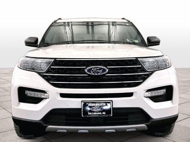 Certified 2021 Ford Explorer XLT w/ Equipment Group 202A AWD/4WD image 3