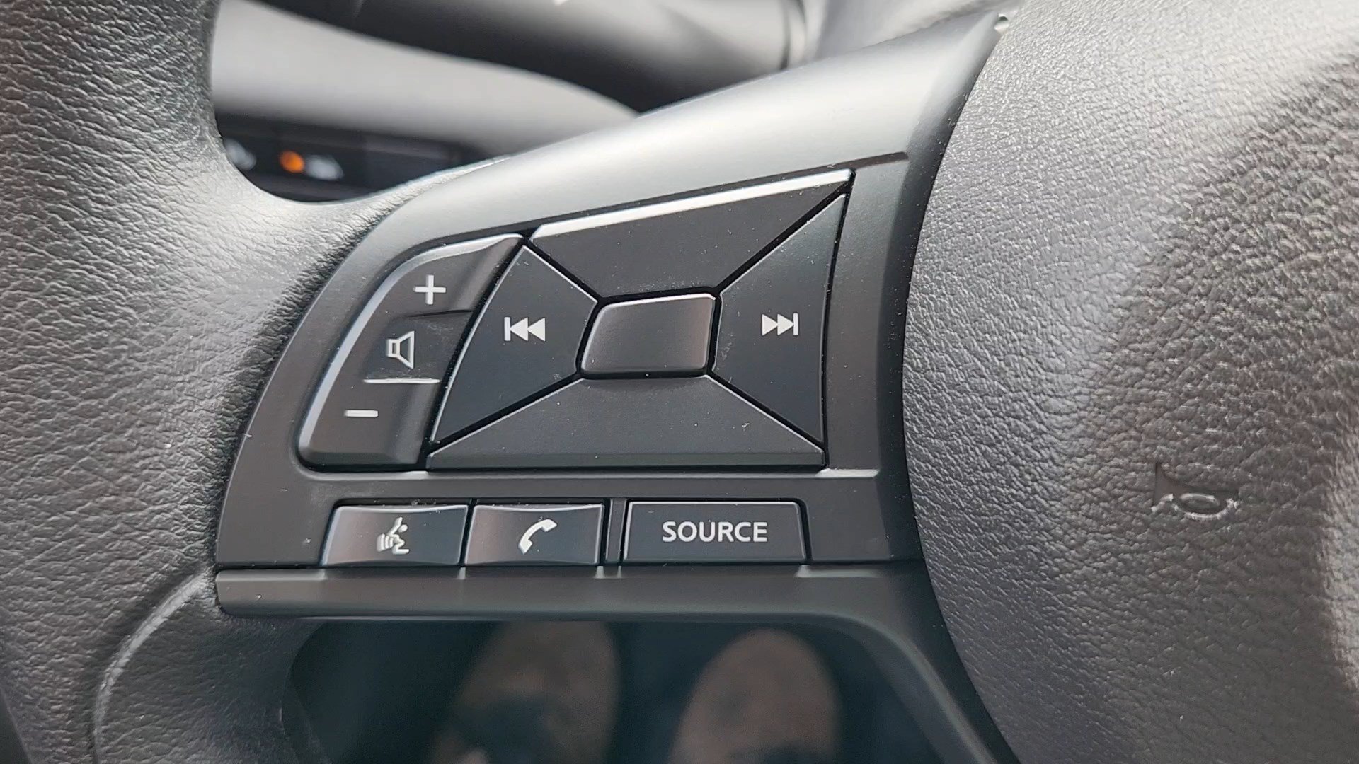 Used 2025 Nissan Versa S w/ Trunk Package FWD image 12