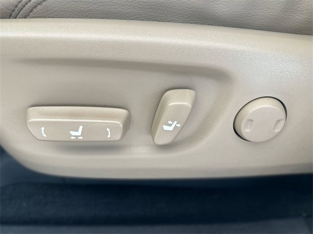 Used 2017 Toyota 4Runner Limited image 13