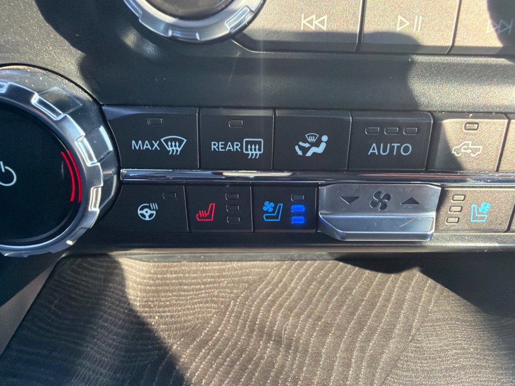Certified 2022 Ford F150 Platinum w/ Trailer Tow Package AWD/4WD image 35