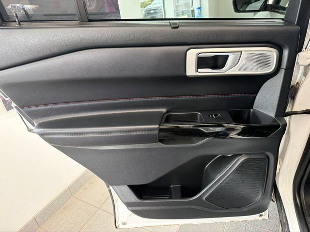 Certified 2023 Ford Explorer ST w/ Technology Package AWD/4WD image 18