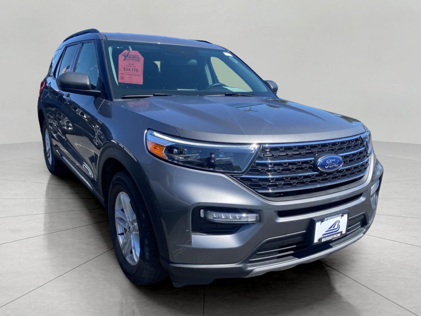 Certified 2023 Ford Explorer XLT w/ Equipment Group 202A