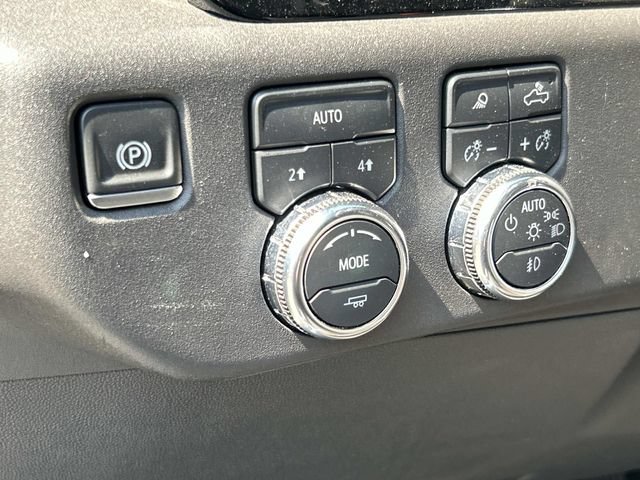 Used 2025 GMC Sierra 1500 SLT w/ SLT Premium Package AWD/4WD image 32