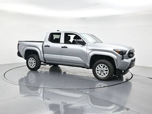 Used 2024 Toyota Tacoma SR w/ SR Upgrade Package AWD/4WD image 3