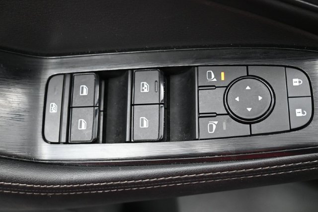 Used 2025 Nissan Rogue SV FWD image 14