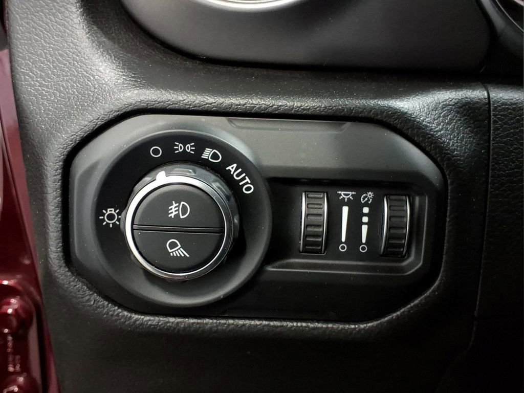 Used 2021 Jeep Gladiator Sport AWD/4WD image 20