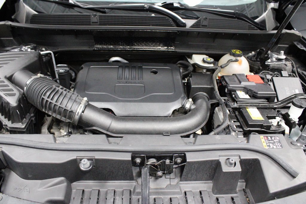 Used 2023 GMC Acadia SLE w/ Driver Convenience Package image 13