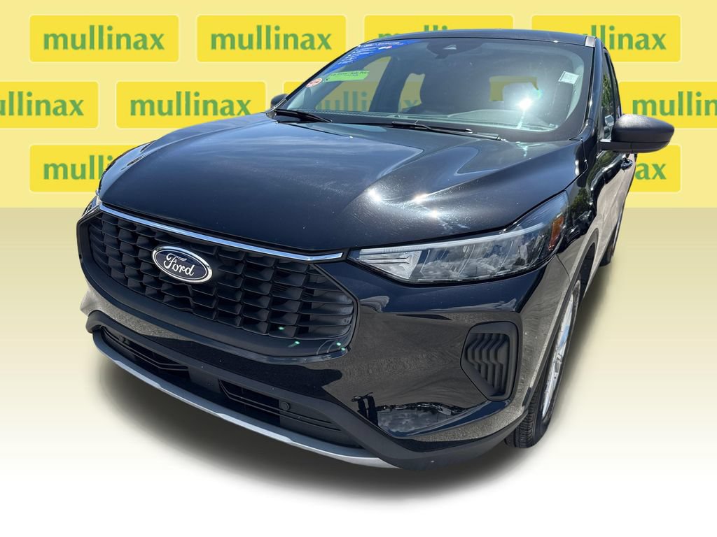 Certified 2025 Ford Escape Active FWD image 10